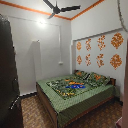 Awadh Guest House Ayodhya Eksteriør bilde