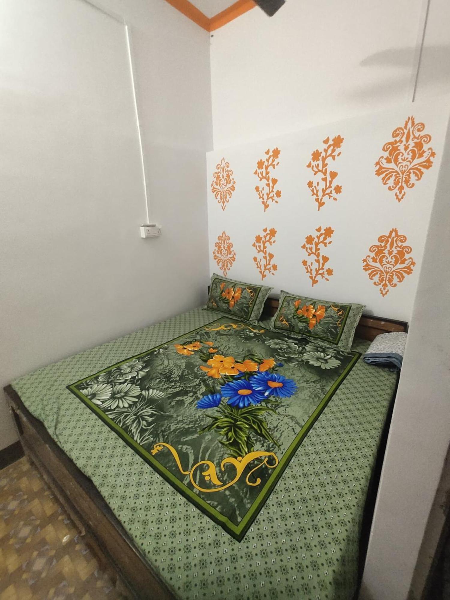 Awadh Guest House Ayodhya Eksteriør bilde