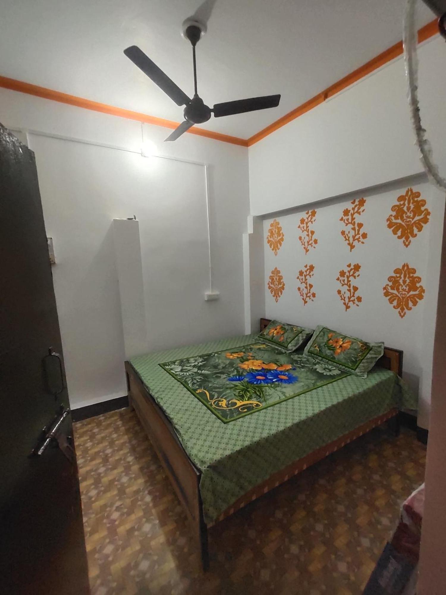 Awadh Guest House Ayodhya Eksteriør bilde